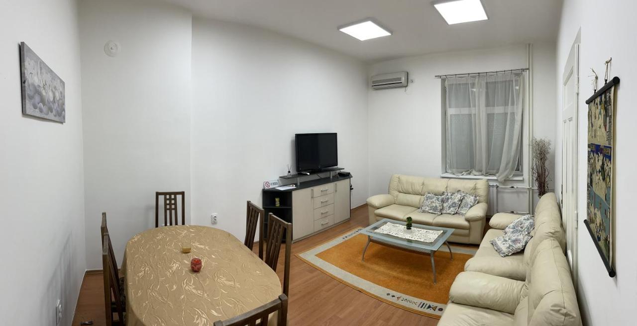סקופיה Ata Apartment מראה חיצוני תמונה
